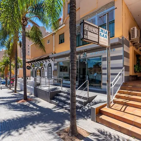 Benyamina Playa Apartmán *
